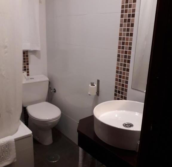 اتاق اکونومی, Posada Santa Juliana