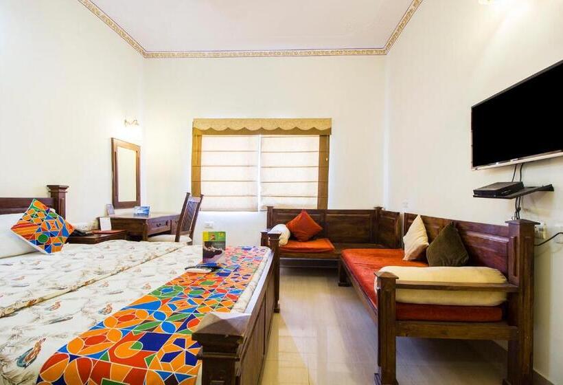 جناح, Raj Kothi Jaipur Airport