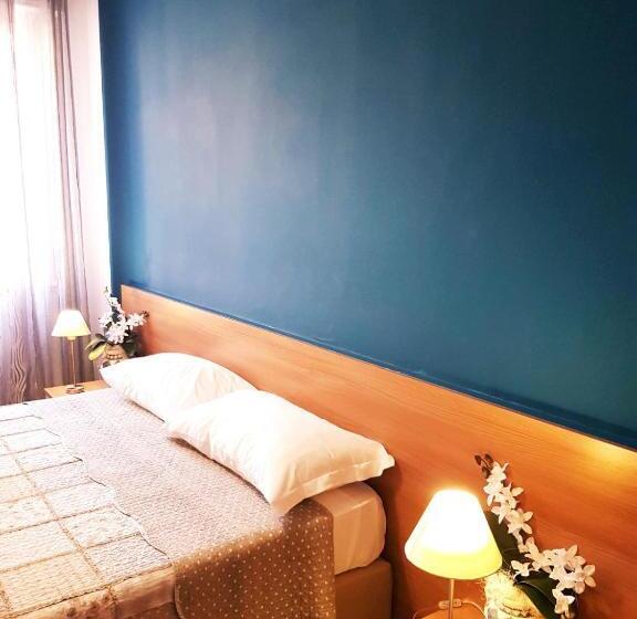 اتاق استاندارد چهار تخته, Bed And Breakfast Sognando Verso La Torre