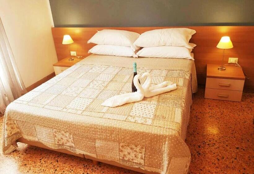 اتاق استاندارد, Bed And Breakfast Sognando Verso La Torre