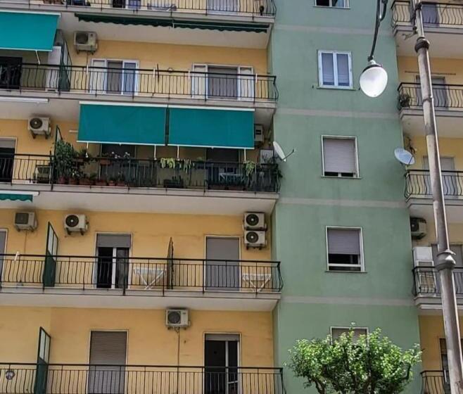 Appartamento 1 Camera da Letto con Balcone, Via Trento 30