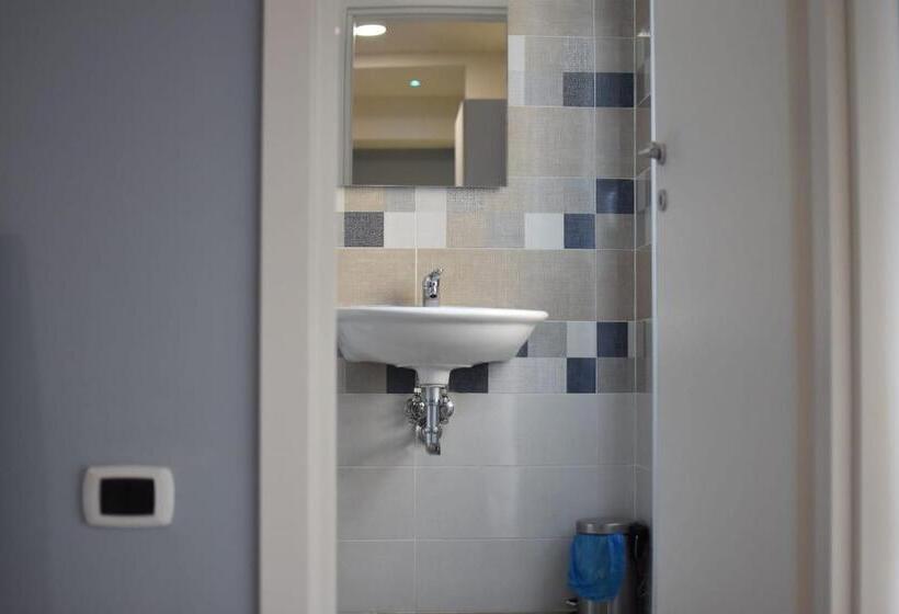 Suite con Idromassaggio, Via Trento 30