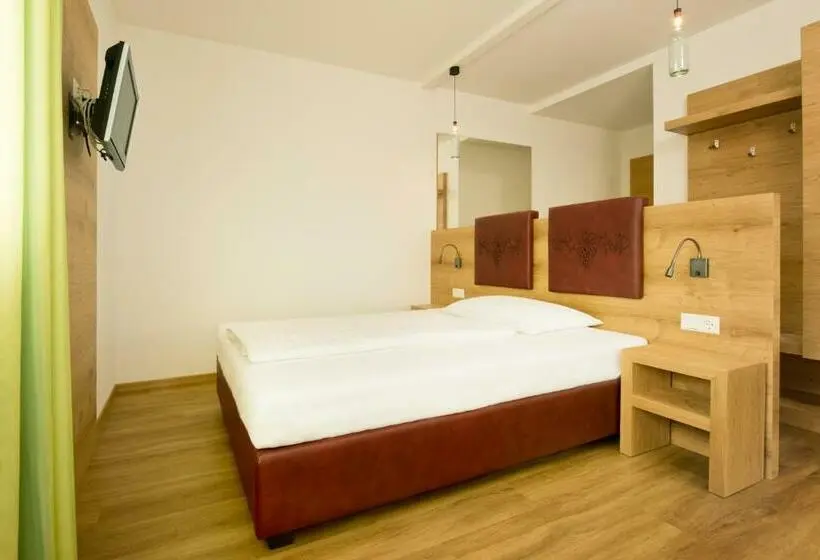 Standard Yhden Hengen Huone, Gasthof Hotel Terzer