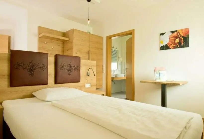 Standard Yhden Hengen Huone, Gasthof Hotel Terzer