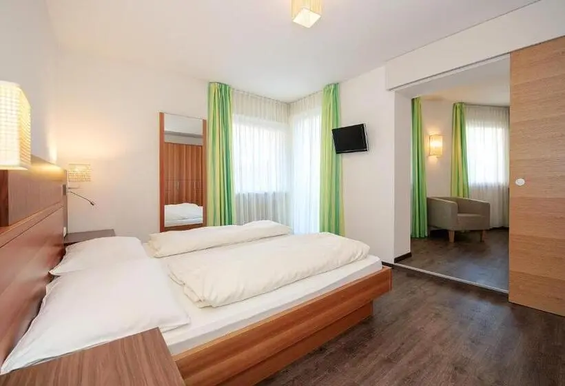 Juniorsviitti Parveke, Gasthof Hotel Terzer