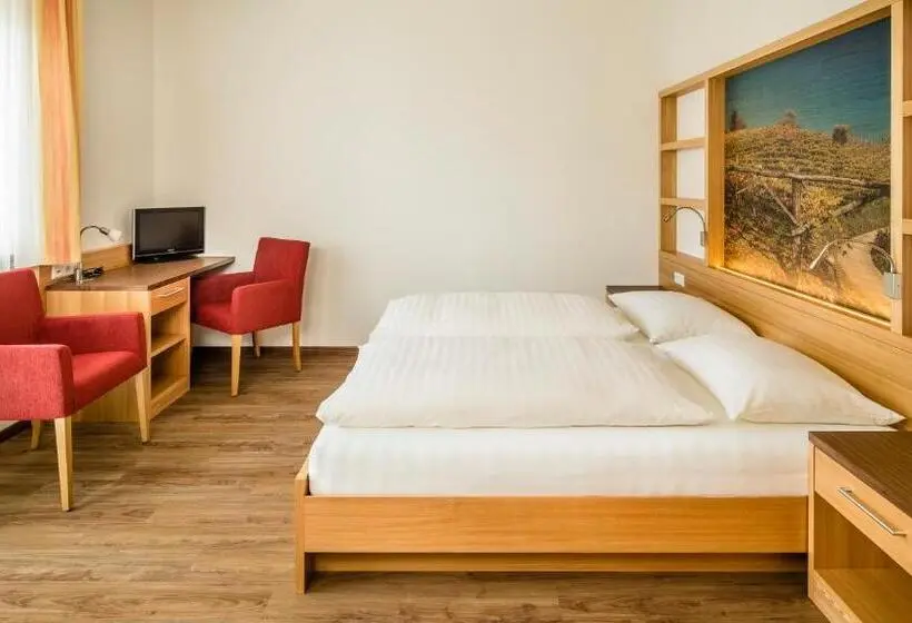 Superior-huone Parveke, Gasthof Hotel Terzer
