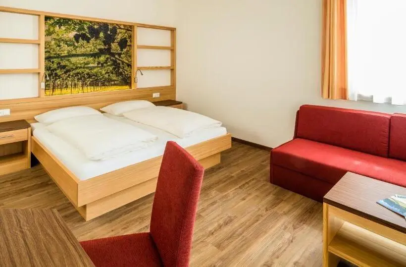Superior-huone Parveke, Gasthof Hotel Terzer