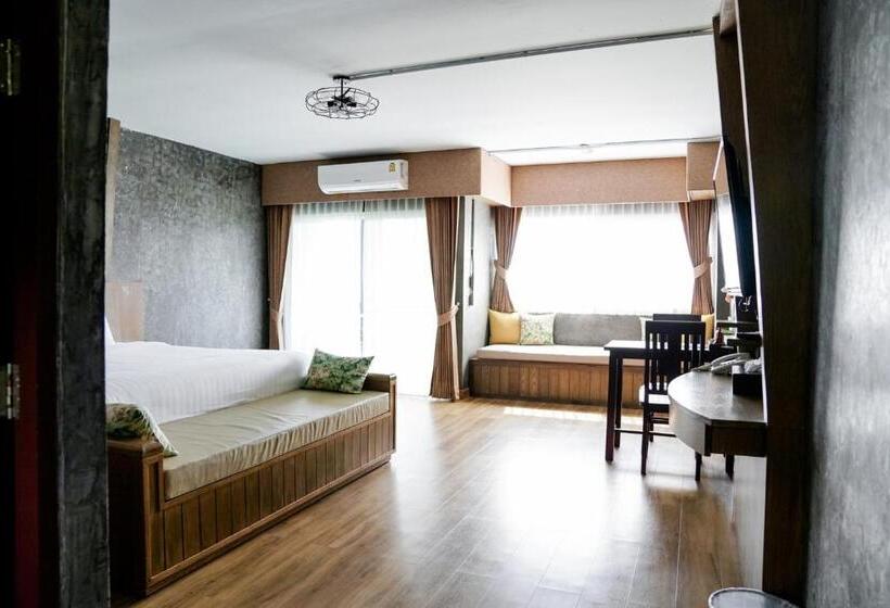 带大床的标准间, Grand Kokkod Khao Kho Resort