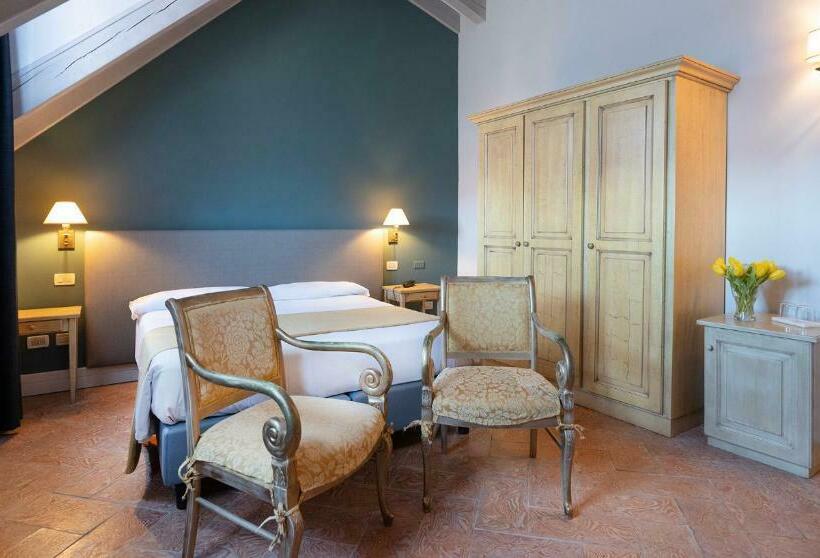 Номер Стандарт, Cannero