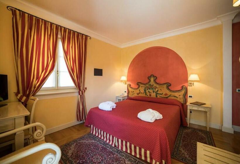 Номер Стандарт, Cannero