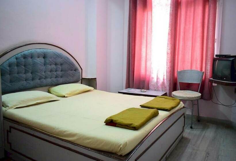 חדר סטנדרט מיטה זוגית, Collection O Konark Palace