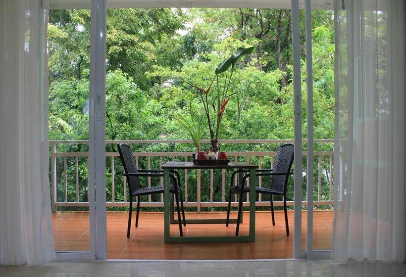 استودیو استاندارد با چشمانداز باغ, Eat N Sleep