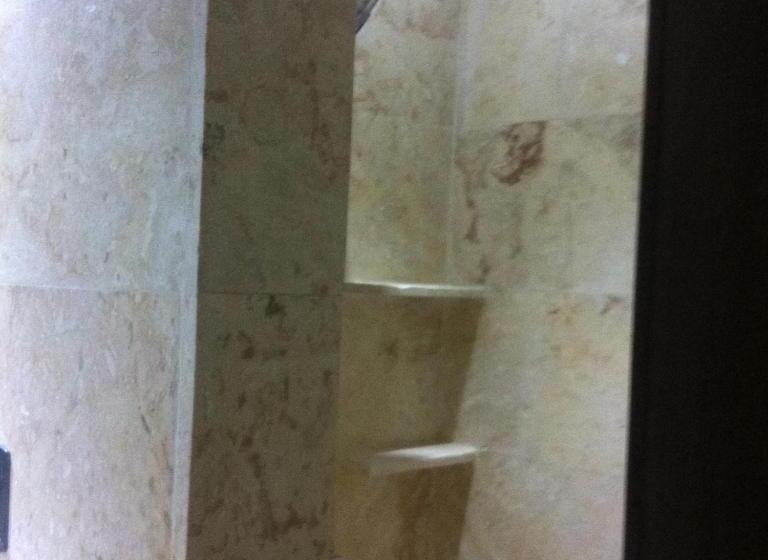 سوییت لوکس, Figaro Hotel Samana