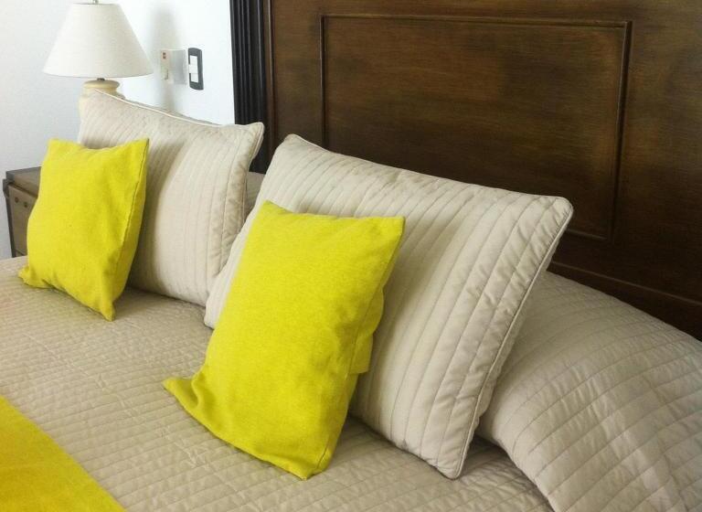 سوییت لوکس, Figaro Hotel Samana