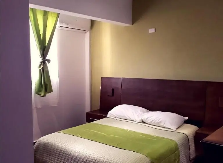 اتاق اکونومی, Figaro Hotel Samana
