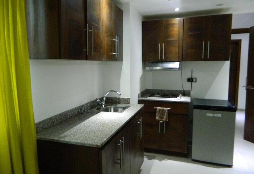 سوییت لوکس, Figaro Hotel Samana