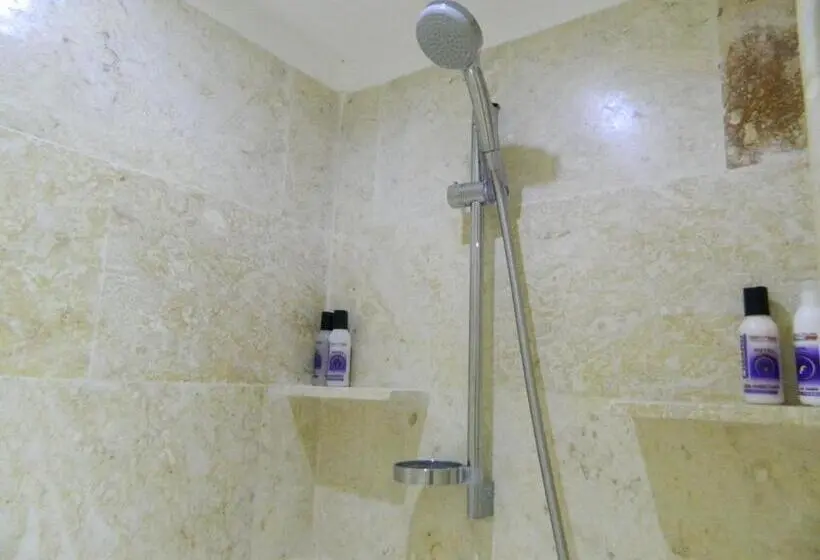 سوییت لوکس, Figaro Hotel Samana