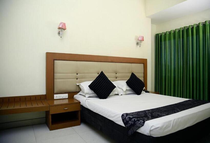 스탠다드 룸, Green Park Residency