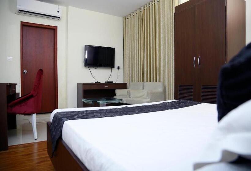 غرفة قياسية, Green Park Residency