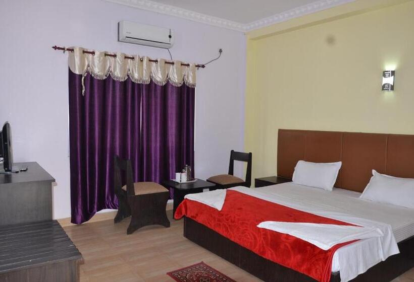 חדר דלוקס, Joshi