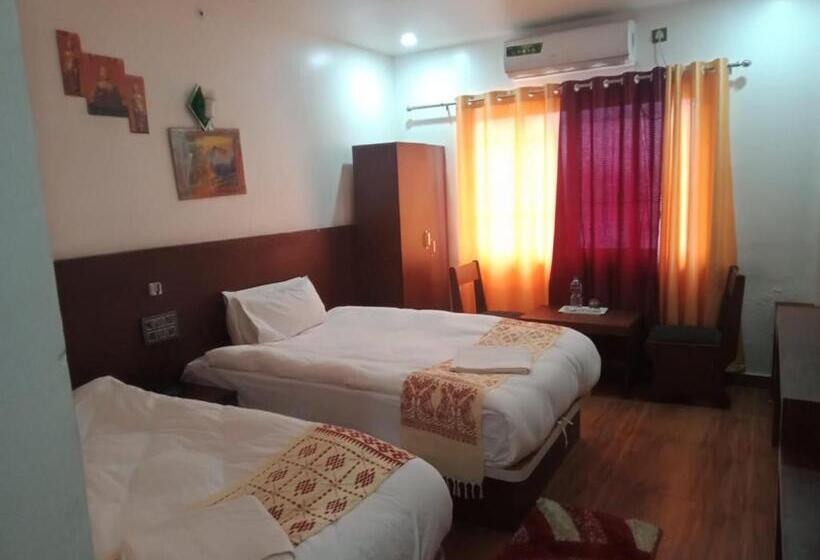 חדר דלוקס יחיד, Joshi