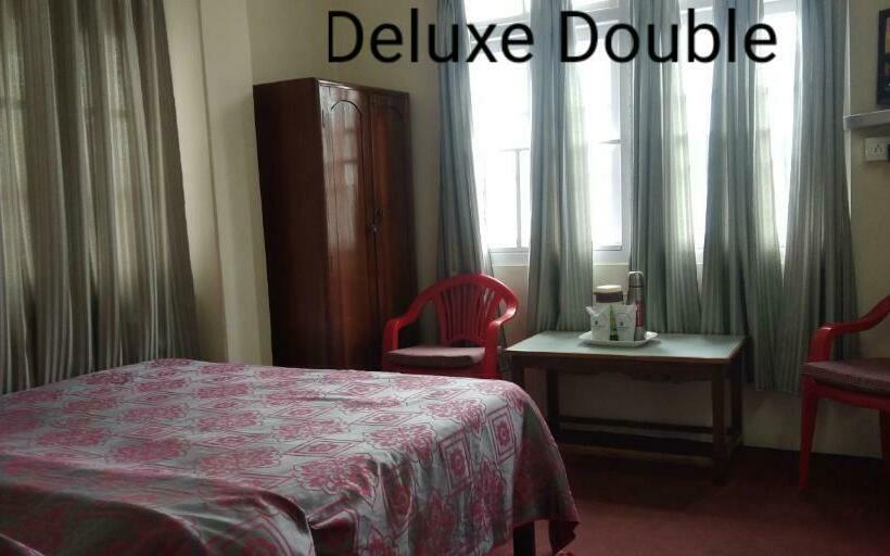 חדר דלוקס, Kasturi