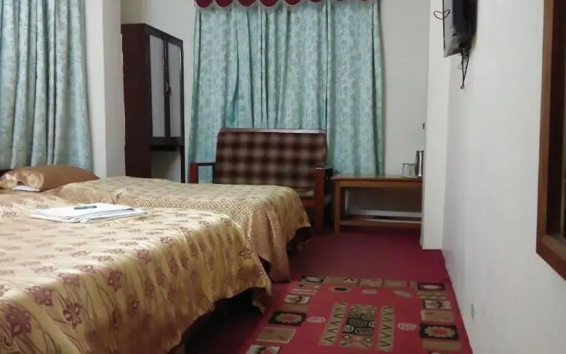 Deluxe Kolmen Hengen Huone, Kasturi