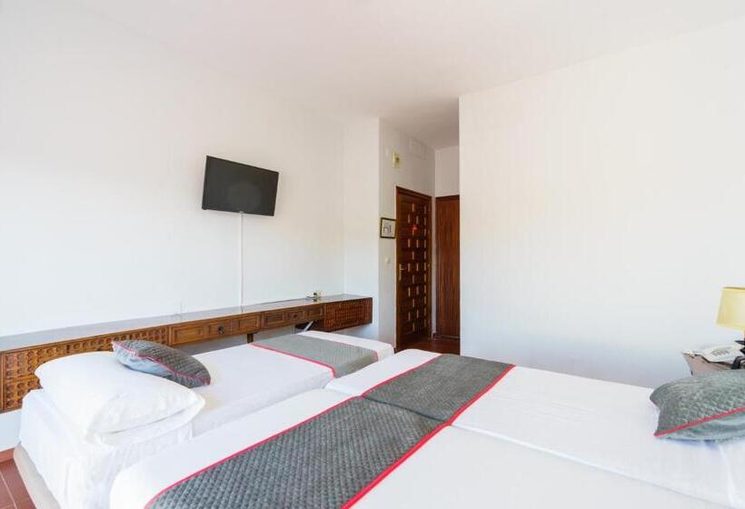 חדר סטנדרט לשלושה, Venta Del Alto Hotel Las Cumbres By Vivere Stays