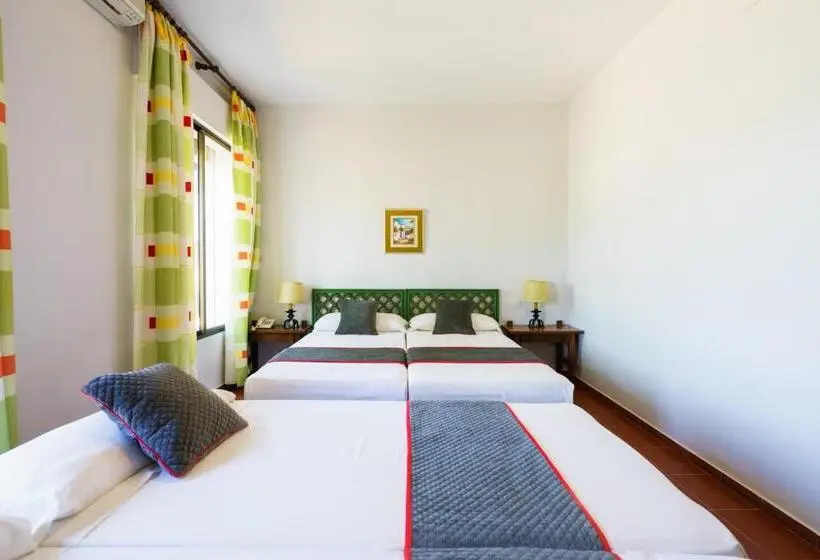 スタンダード４人部屋, Venta Del Alto Hotel Las Cumbres By Vivere Stays