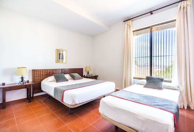 חדר סופריור לשלושה, Venta Del Alto Hotel Las Cumbres By Vivere Stays