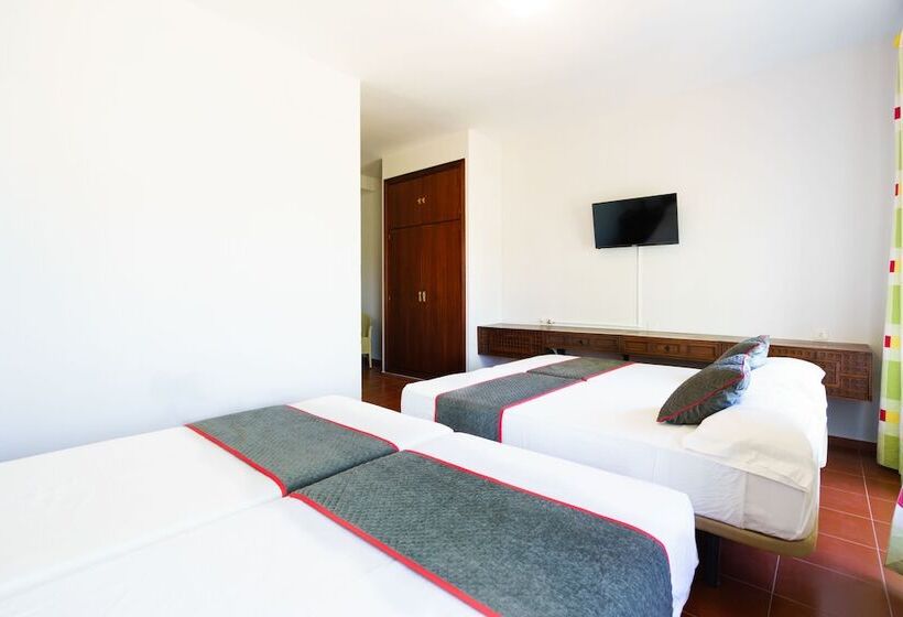 חדר סטנדרט לארבעה, Venta Del Alto Hotel Las Cumbres By Vivere Stays