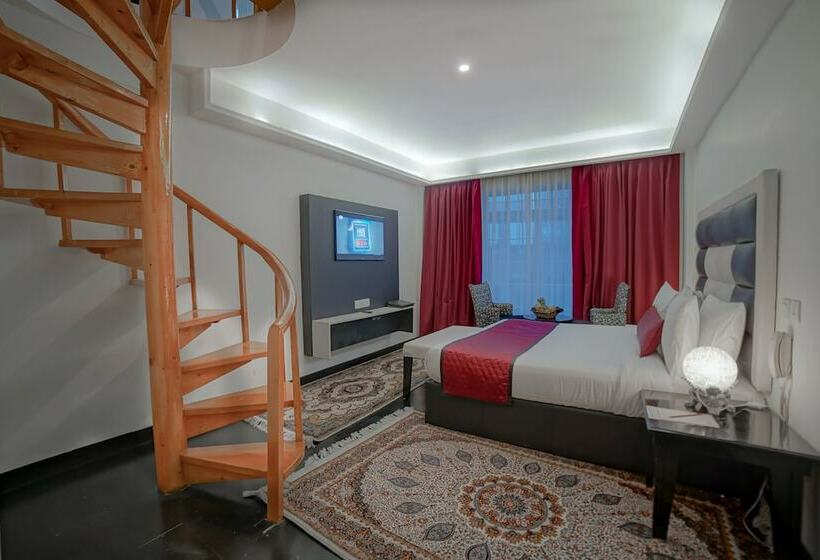 패밀리 스위트, Rose Petal