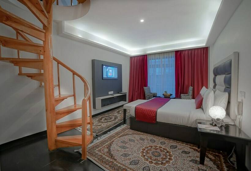 패밀리 스위트, Rose Petal