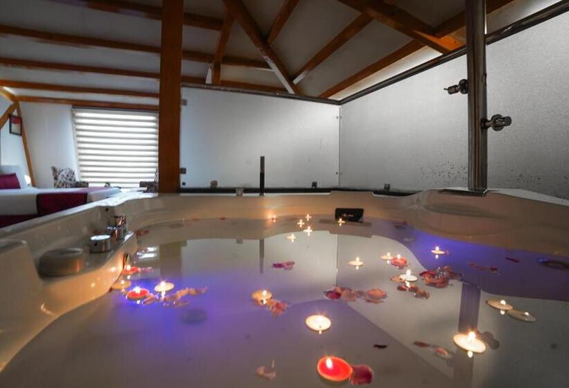 이그제큐티브 스위트, Rose Petal