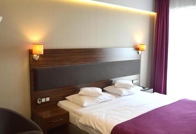 Номер Superior, Silver