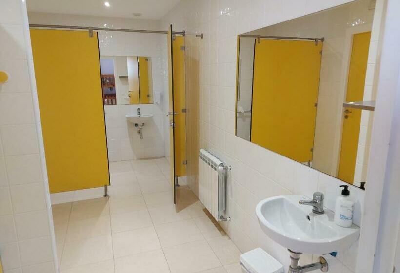 اتاق استاندارد چهار تخته, áncora Hostel Foz