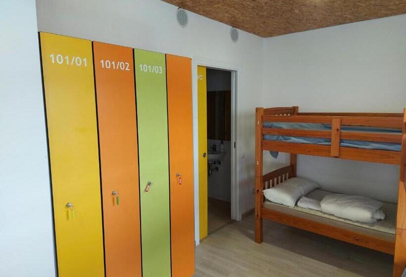 4인용 스탠다드 룸, áncora Hostel Foz