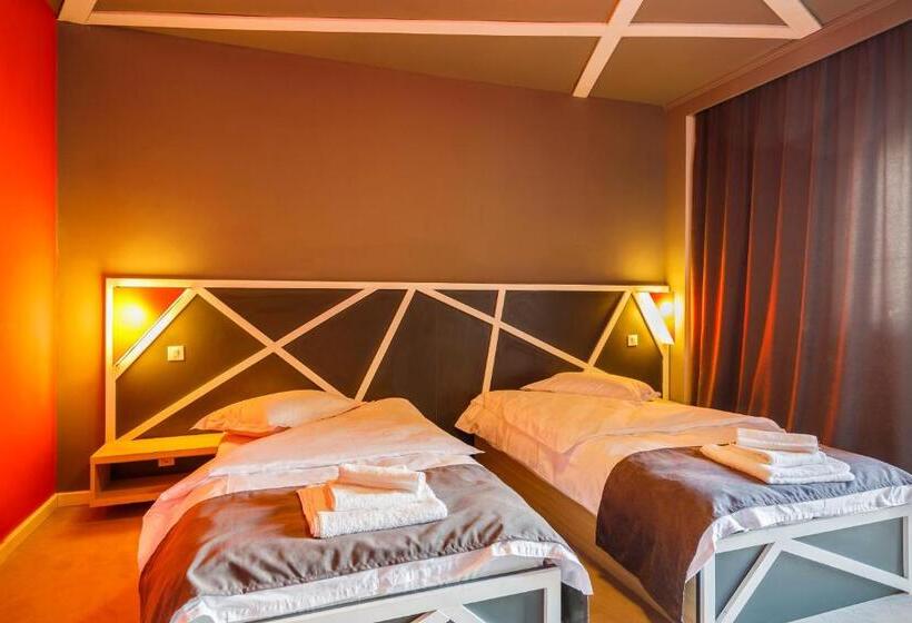 غرفة ديلوكس, Net Hotel Pitesti