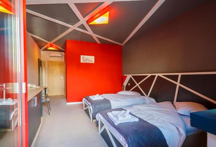 غرفة ديلوكس, Net Hotel Pitesti