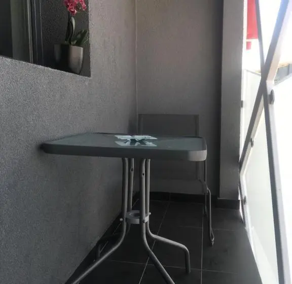 バルコニー付きシングルスタンダードルーム, Net Hotel Pitesti
