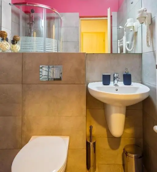バルコニー付きシングルスタンダードルーム, Net Hotel Pitesti