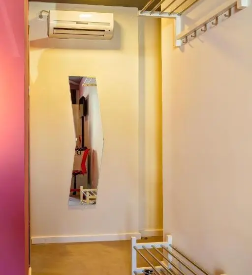 バルコニー付きシングルスタンダードルーム, Net Hotel Pitesti