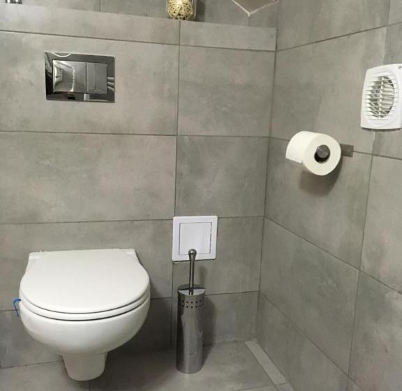 اتاق استاندارد یک نفره, Net Hotel Pitesti