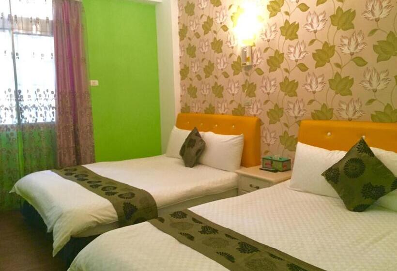 اتاق استاندارد چهار تخته, Yealien B&b