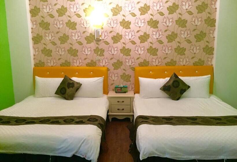 اتاق استاندارد چهار تخته, Yealien B&b