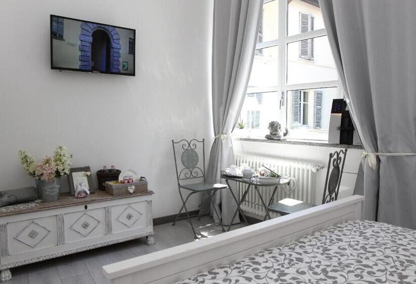 اتاق لوکس, Carducci