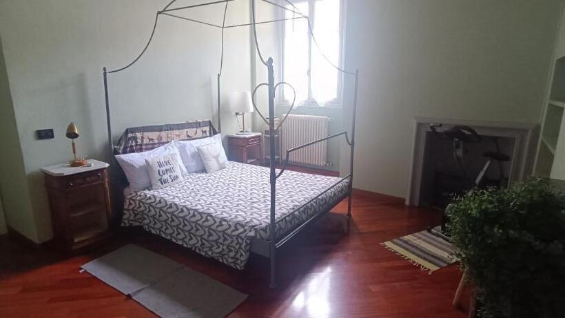 اتاق استاندارد, Carducci