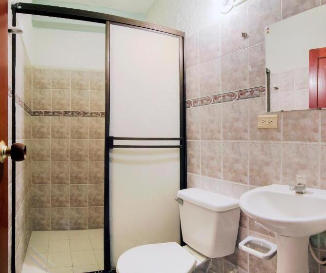 اتاق استاندارد یک نفره, Deportel Cali