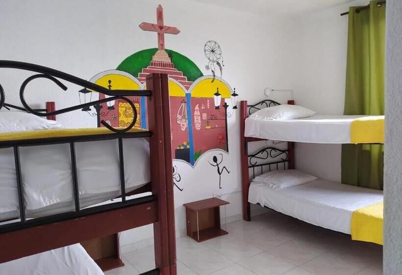 Economy Quadruple Room, Deportel Cali