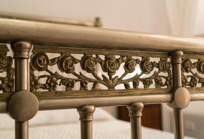 غرفة قياسية, Inn Liberty